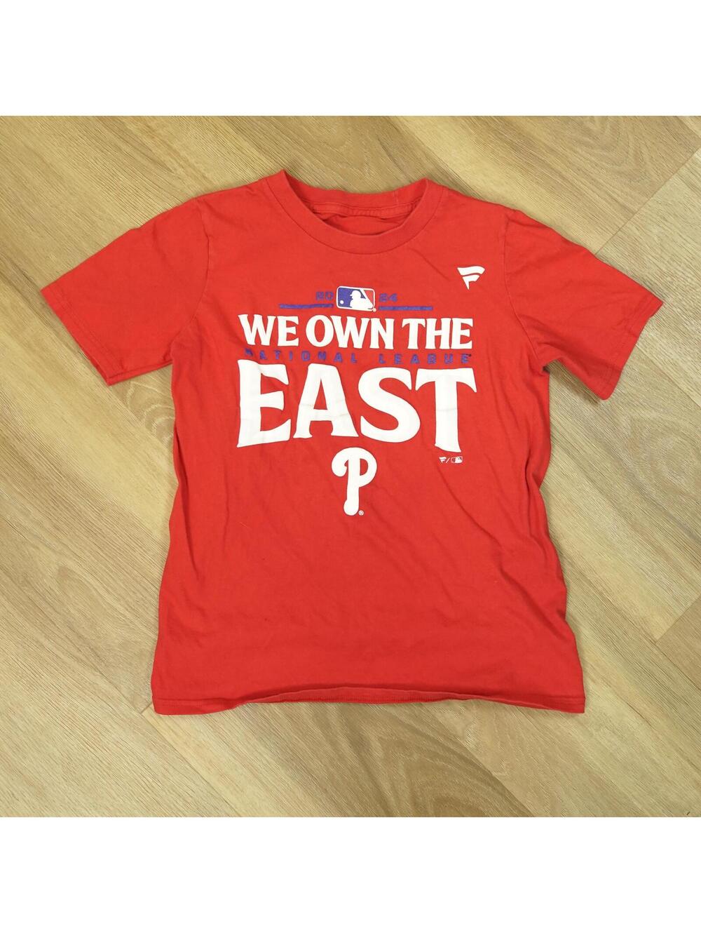 Philadelphia Phillies "We‎ Own The East" Fanatics Red T-Shirt, Childrens Small
